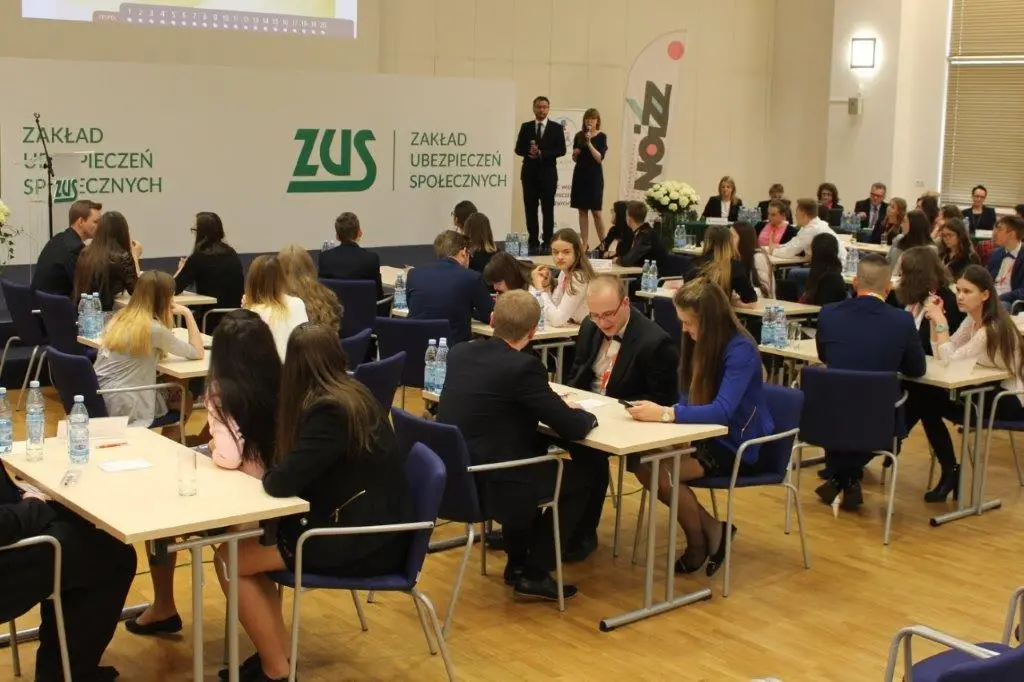 Lekcje z ZUS dla uczniów szkół ponadpodstawowych
