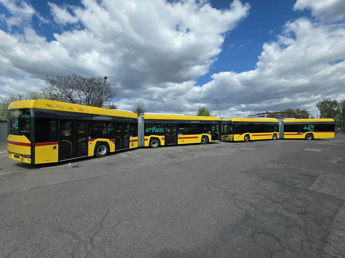 Elektryczne autobusy przegubowe wróciły do Włocławka po 25 latach
