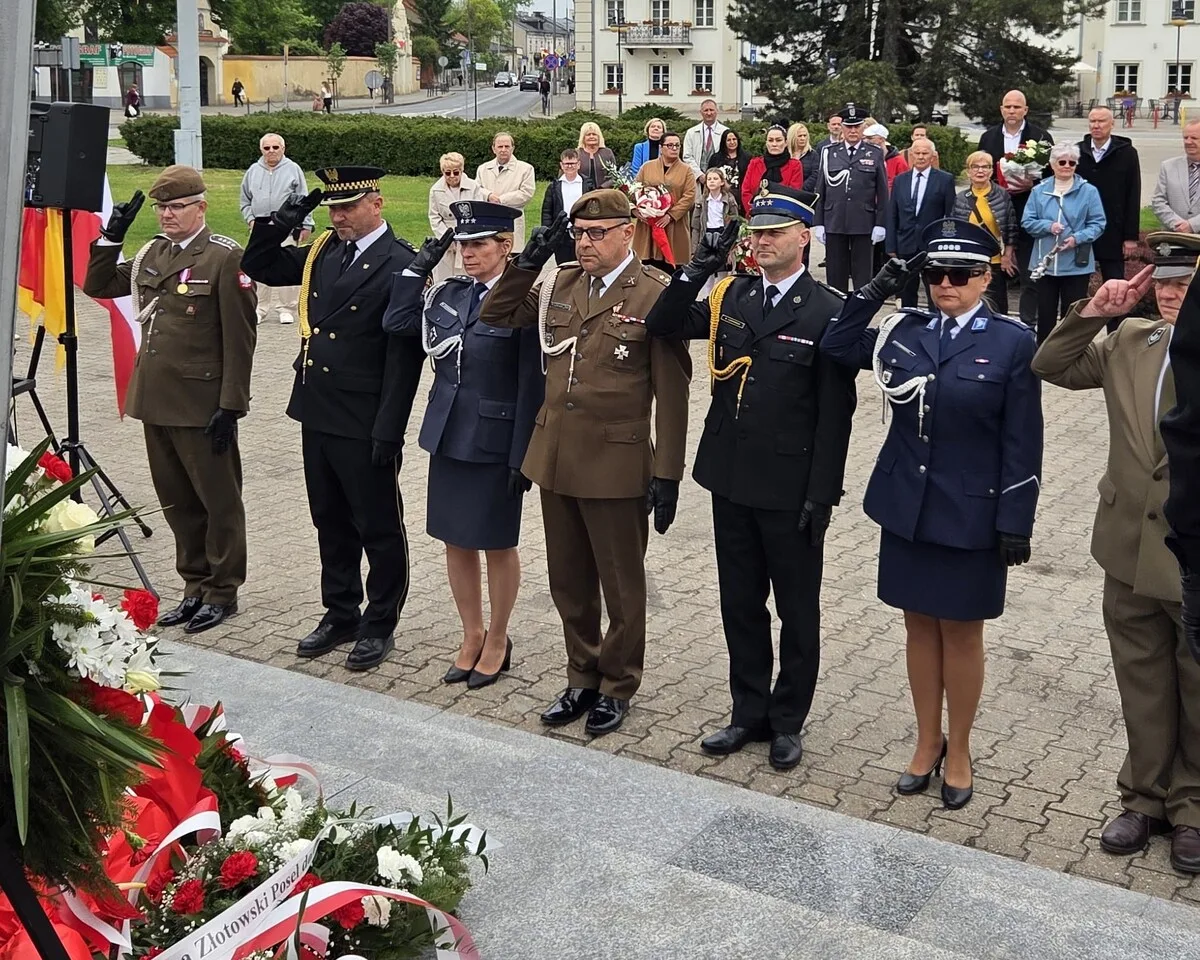 Włocławscy policjanci uczcili Narodowy Dzień Zwycięstwa