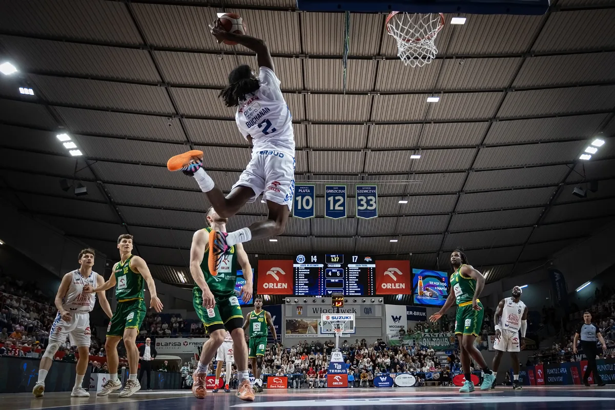 Anwil triumfuje nad Zastalem w playoffach