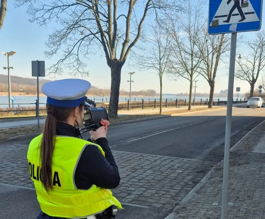 Działania włocławskich policjantów pod hasłem „Niechronieni uczestnicy ruchu drogowego”